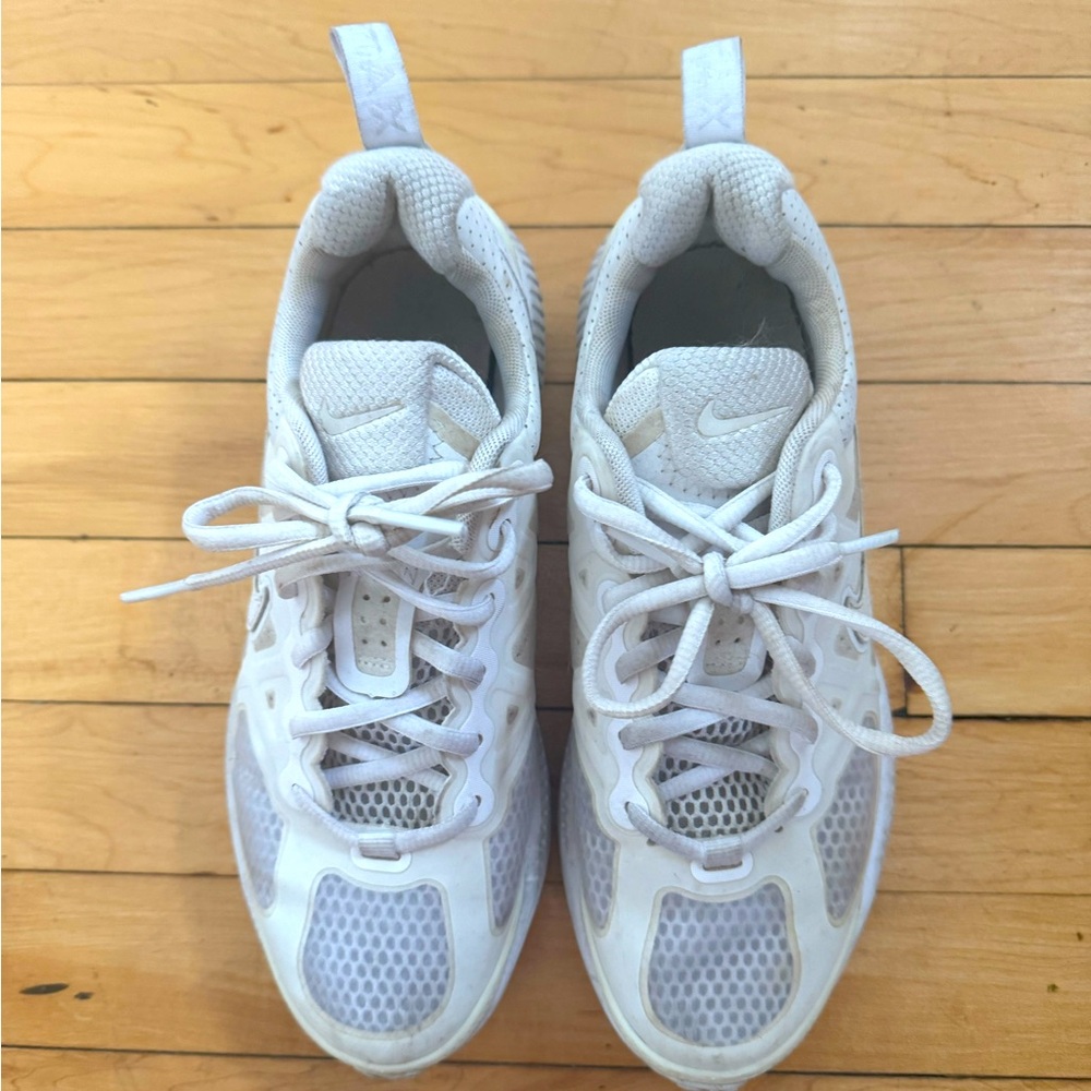 Nike Air Max size 5.5 youth